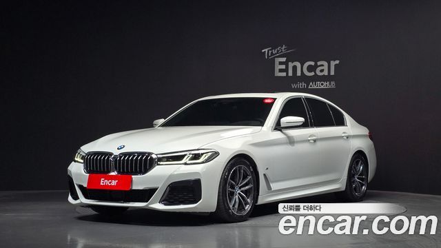 BMW 5-Series G30 520i M Sport - фото 0