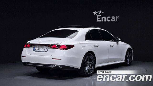 Mercedes-Benz E-Class W214 E200 Avantgarde - фото 1