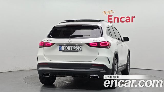 Mercedes-Benz GLA-Class H247 GLA250 4MATIC - фото 3
