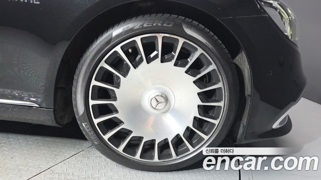 Mercedes-Benz S-Class W222 Maybach S560 4MATIC - фото 4