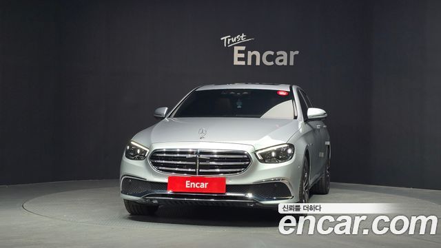 Mercedes-Benz E-Class W213 E300e 4MATIC Exclusive - фото 2