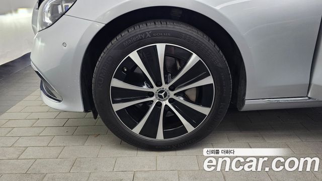 Mercedes-Benz E-Class W213 E300e 4MATIC Exclusive - фото 4