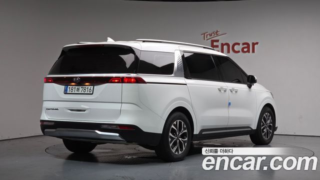 Kia Carnival 4-го поколения 9-Seater Noblesse - фото 0