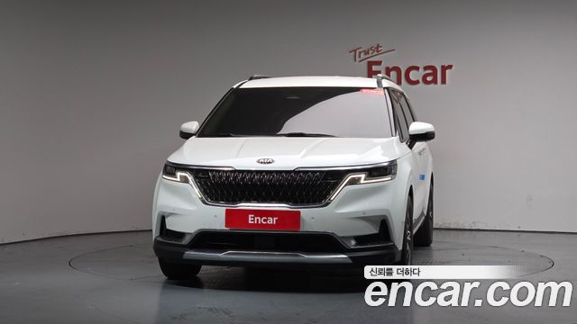 Kia Carnival 4-го поколения 9-Seater Noblesse - фото 1