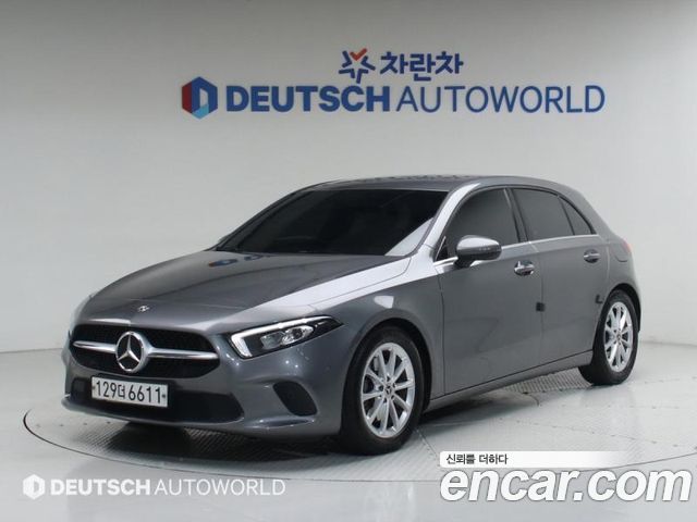 Mercedes-Benz A-Class W177 A220 Hatchback - фото 0