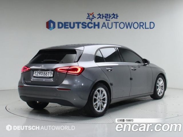 Mercedes-Benz A-Class W177 A220 Hatchback - фото 1