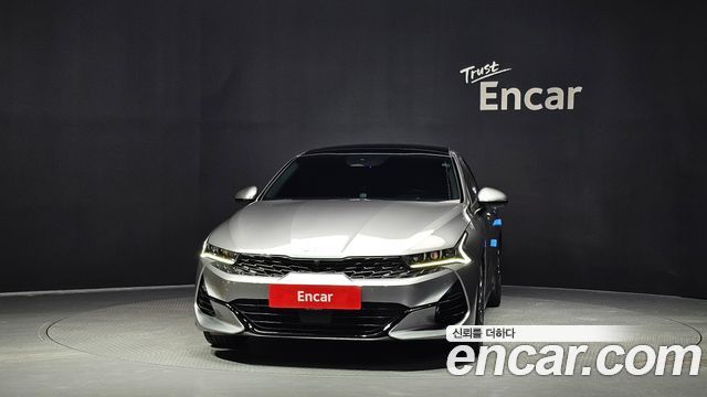 Kia K5 3-го поколения 2.0 LPI Signature - фото 2