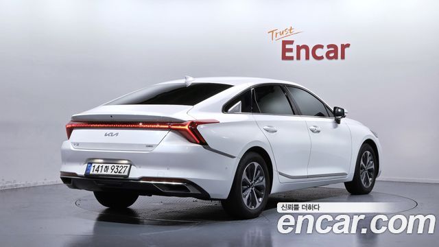 Kia K8 гибрид Noblesse - фото 1