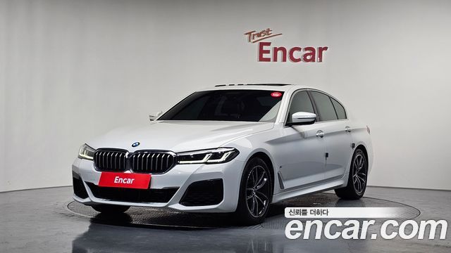 BMW 5-Series G30 523d M Sport - фото 0