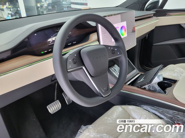 Tesla Model X Long Range - фото 1