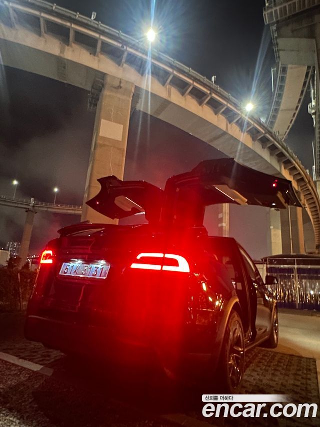 Tesla Model X Long Range - фото 3