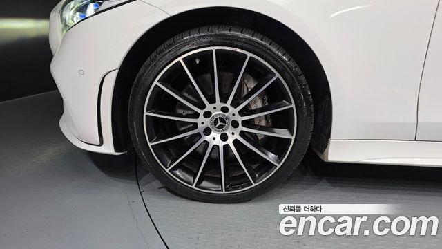 Mercedes-Benz CLS-Class C257 CLS450 4MATIC AMG Line - фото 4