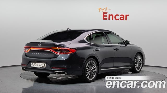 Hyundai Grandeur IG 3.0 Exclusive Special - фото 1
