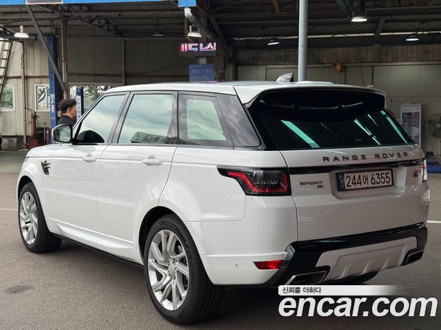 Land Rover Range Rover Sport 2-го поколения 3.0 SDV6 HSE Dynamic - фото 3