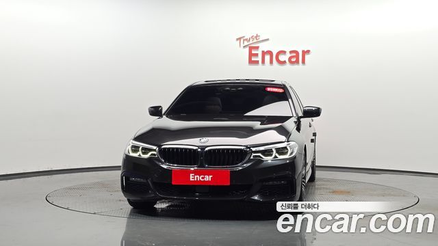 BMW 5-Series G30 530i M Sport Package Plus - фото 1