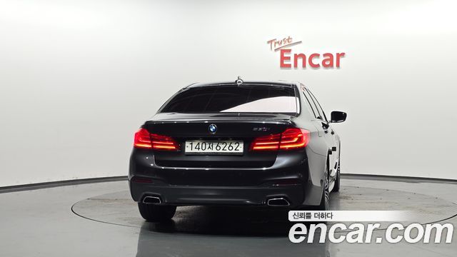 BMW 5-Series G30 530i M Sport Package Plus - фото 2