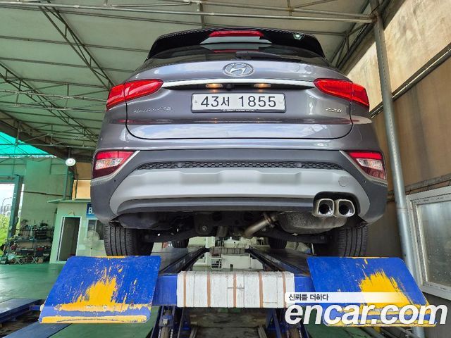 Hyundai Santafe TM Diesel 2.2 2WD Prestige - фото 1