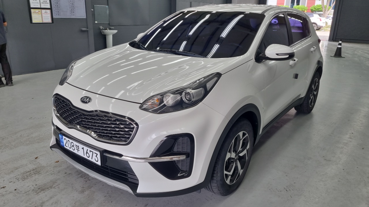 Kia Sportage Diesel 2.0 2WD Luxury - фото 0