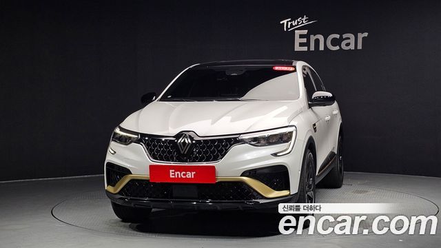 Renault Samsung Arkana 1.6 E-TECH Iconic Design Package - фото 1