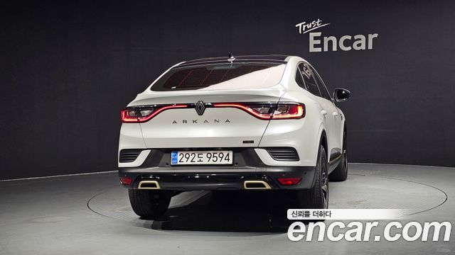 Renault Samsung Arkana 1.6 E-TECH Iconic Design Package - фото 2