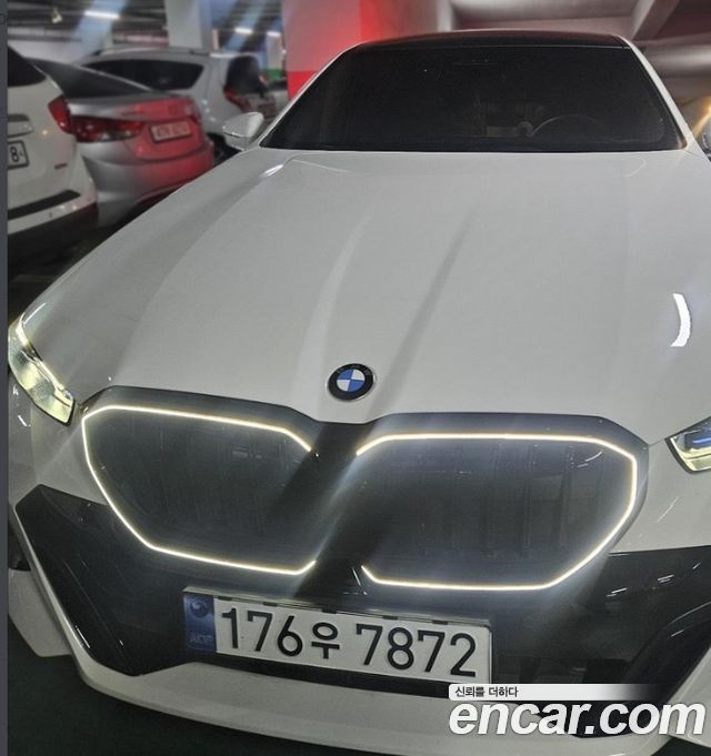 BMW 5-Series G60 520i M Sport - фото 0