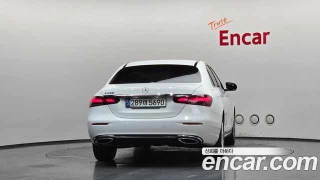 Mercedes-Benz E-Class W213 E250 Exclusive - фото 2