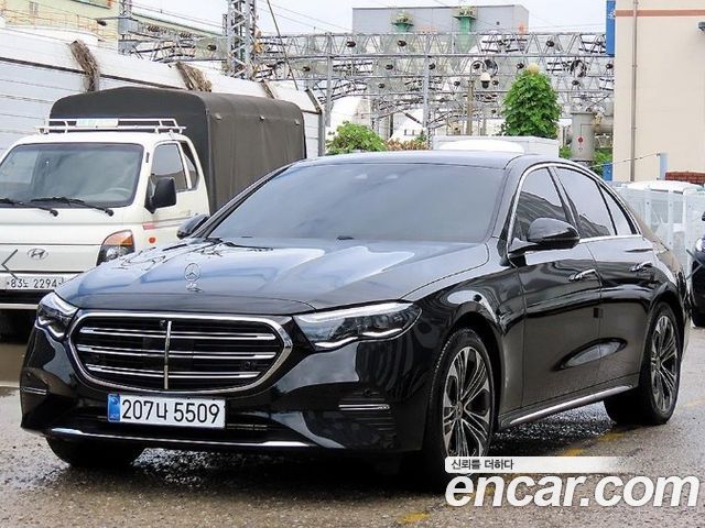 Mercedes-Benz E-Class W214 E350e 4MATIC - фото 0