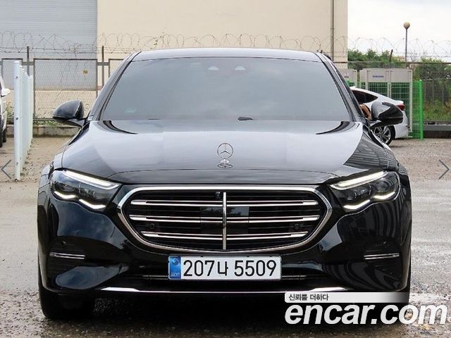 Mercedes-Benz E-Class W214 E350e 4MATIC - фото 1
