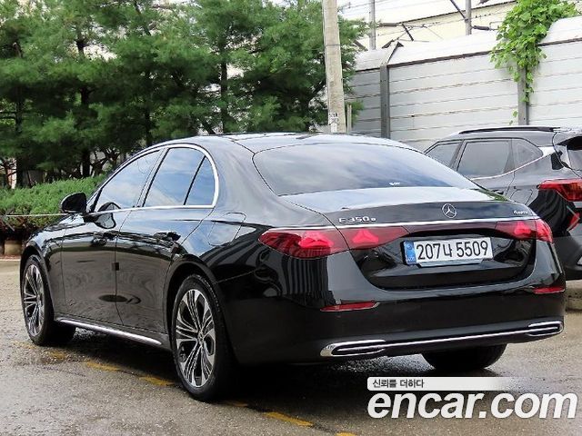 Mercedes-Benz E-Class W214 E350e 4MATIC - фото 2