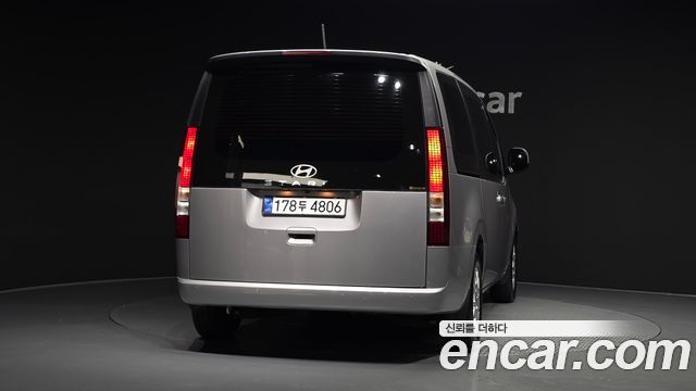 Hyundai Staria HEV 1.6 Tourer 9-Seater Modern - фото 3