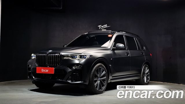BMW X7 G07 M50i Frozen Black Edition 6STR - фото 0