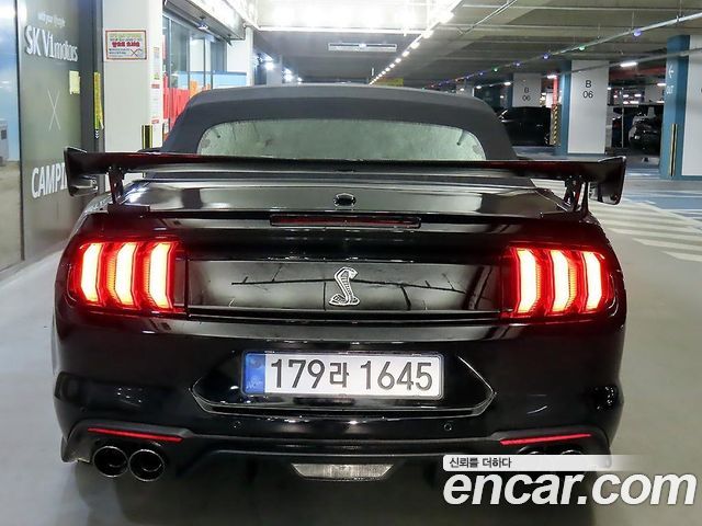 Ford Mustang GT Convertible - фото 3