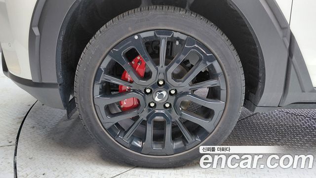 SsangYong Torres Gasoline 1.5 2WD Black Edition - фото 4
