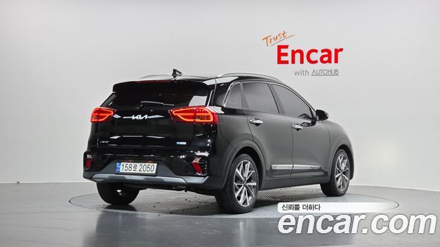 Kia Niro Новый 1.6 HEV Signature - фото 1