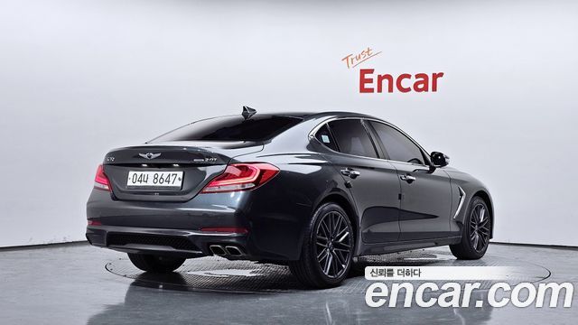 Genesis G70 2.0T AWD Supreme - фото 1