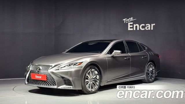 Lexus LS LS500 3.5 Platinum AWD - фото 0