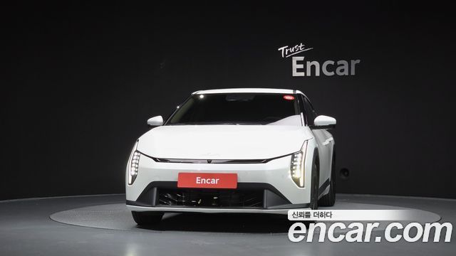 Kia EV4 Standard 2WD Earth - фото 2