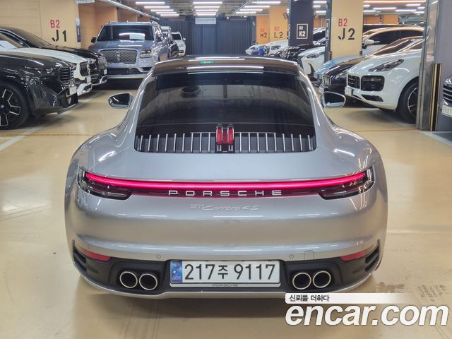 Porsche 911 Carrera 4S - фото 3