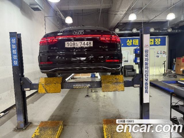 Audi A8 D5 50 TDI Quattro Premium - фото 1