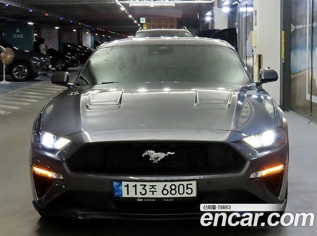Ford Mustang Coupe - фото 1