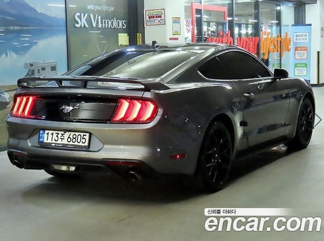 Ford Mustang Coupe - фото 3