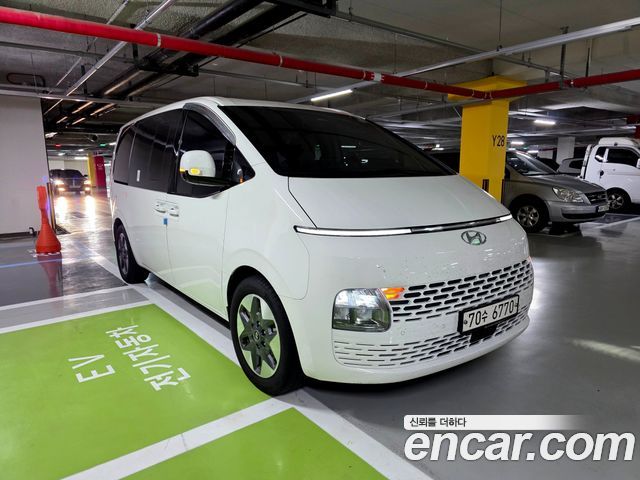 Hyundai Staria Tourer 9-Seater Modern - фото 3