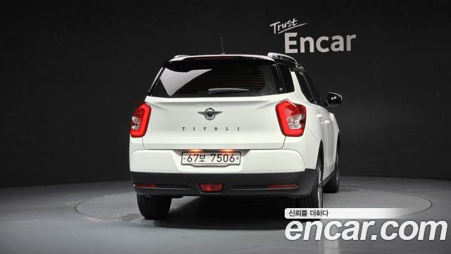 SsangYong Tivoli 1.6 RX 2WD - фото 3