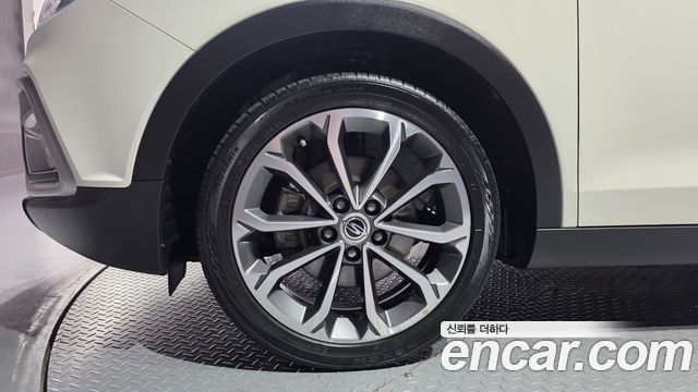 SsangYong Tivoli 1.6 RX 2WD - фото 4
