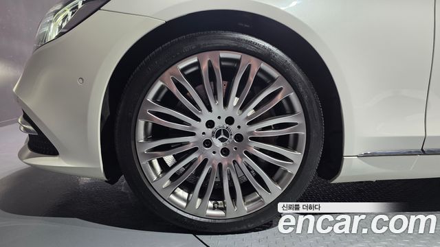 Mercedes-Benz S-Class W222 S560L 4MATIC - фото 4