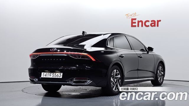 Hyundai Grandeur Новый IG, гибрид Premium - фото 1