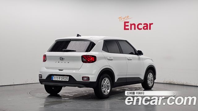 Hyundai Venue 1,6 Premium - фото 0