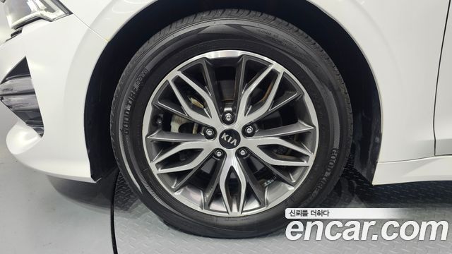 Kia K5 3-го поколения 2.0 Noblesse - фото 4