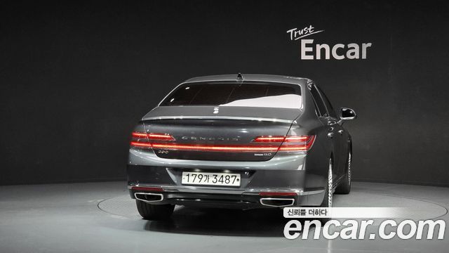 Genesis G90 5.0 AWD Prestige - фото 3
