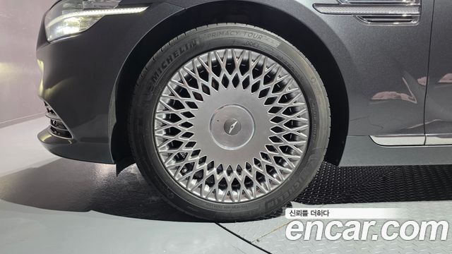 Genesis G90 5.0 AWD Prestige - фото 4